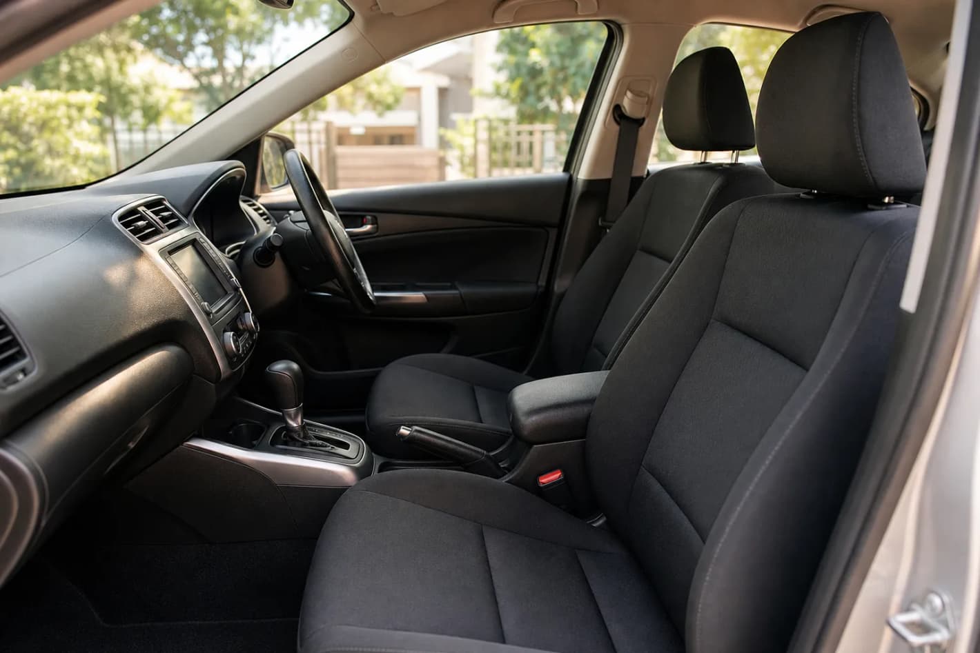 How to remove chemical smells from a car without damaging its materials